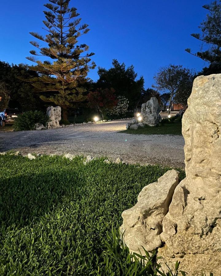 Agriturismo Tenuta Pozzello Torre dell'Orso Exterior photo