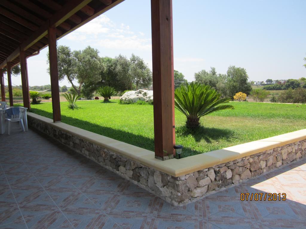 Agriturismo Tenuta Pozzello Torre dell'Orso Exterior photo