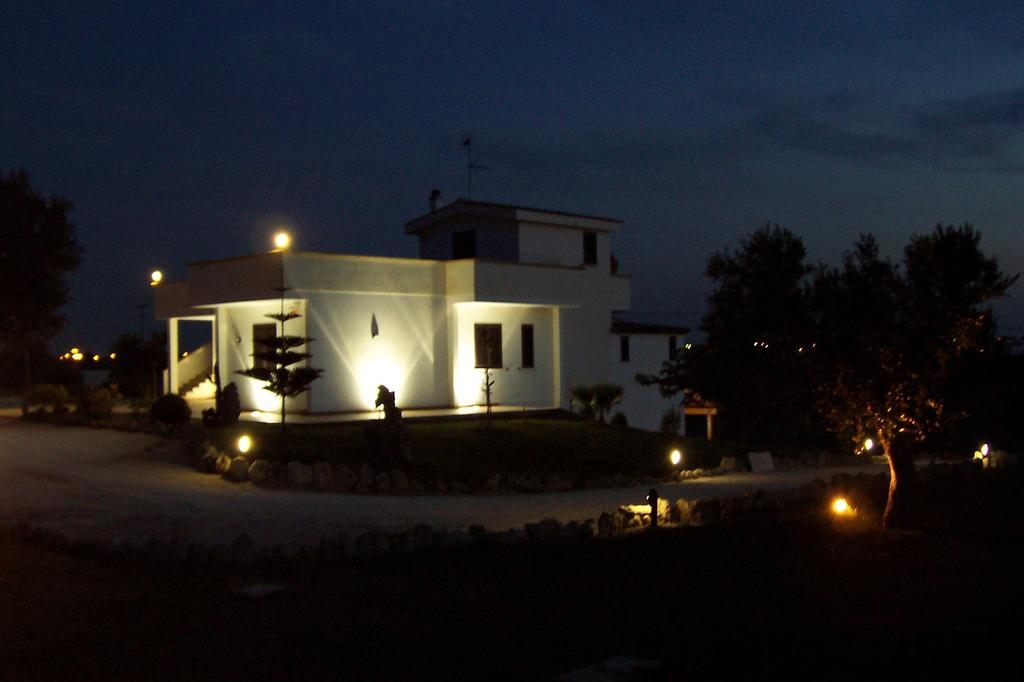 Agriturismo Tenuta Pozzello Torre dell'Orso Exterior photo