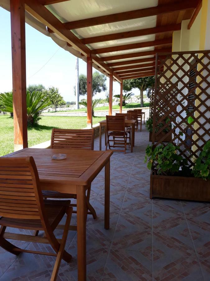 Agriturismo Tenuta Pozzello Torre dell'Orso Exterior photo